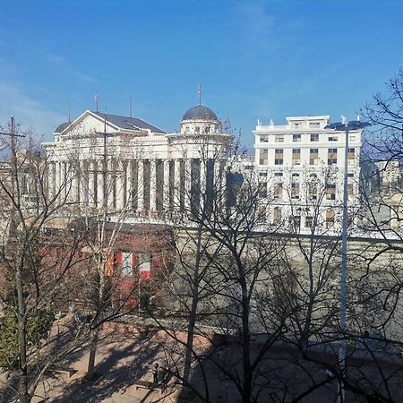Calla 4 Apartment - Main Square, In The City Shopping Center - Parking Slot With Securiti And Video Camera Skopje Exterior photo